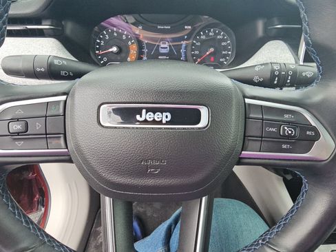 Used 2022 Jeep Compass Latitude w/ Convenience Group FWD image 12