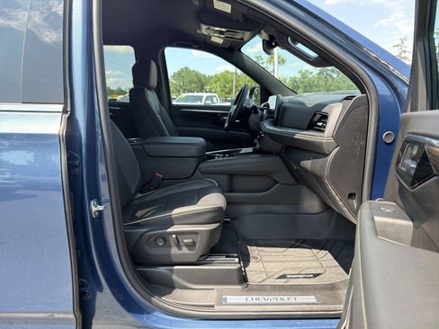 Used 2025 Chevrolet Tahoe Premier RWD image 33