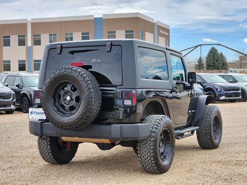 Used 2014 Jeep Wrangler Rubicon w/ Power Convenience Group image 3