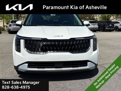 New 2026 Kia Carnival image 2