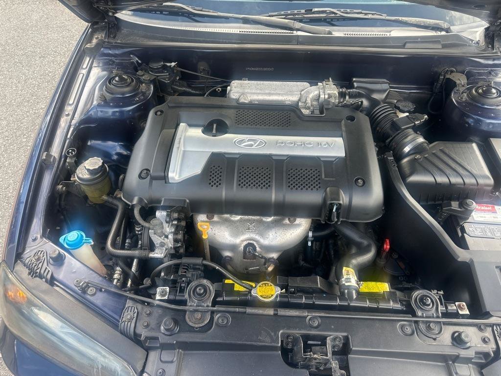 Used 2005 Hyundai Elantra GLS FWD image 32