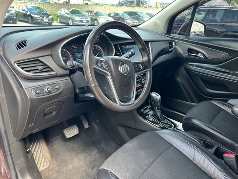 Used 2017 Buick Encore Preferred FWD image 17