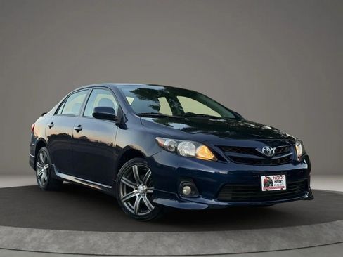 Used 2011 Toyota Corolla S FWD image 3