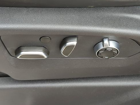 Used 2024 GMC Sierra 2500 Denali Ultimate image 20