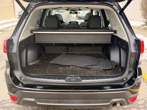 Used 2022 Subaru Forester Premium image 14