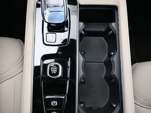 New 2026 Volvo XC90 B6 Plus w/ Protection Package Premier image 11