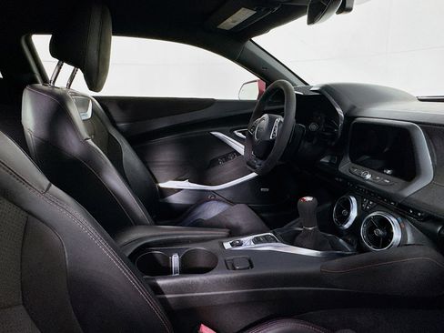 Used 2018 Chevrolet Camaro ZL1 image 24