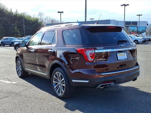 Certified 2018 Ford Explorer Platinum image 5