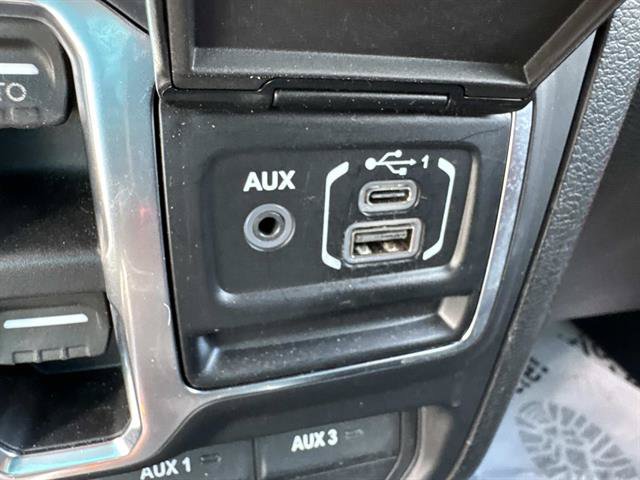 Used 2019 Jeep Wrangler Unlimited Sahara w/ Quick Order Package 24M Moab AWD/4WD image 20