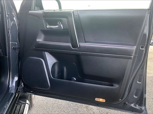 Used 2024 Toyota 4Runner TRD Off-Road Premium image 23