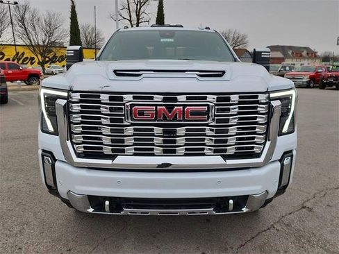 New 2026 GMC Sierra 3500 Denali w/ Denali Reserve Package image 11