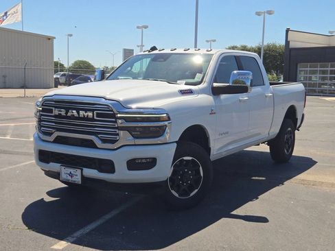 Used 2025 RAM 2500 Lone Star AWD/4WD image 2