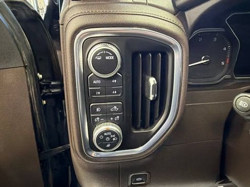 Used 2022 GMC Sierra 3500 Denali AWD/4WD image 15