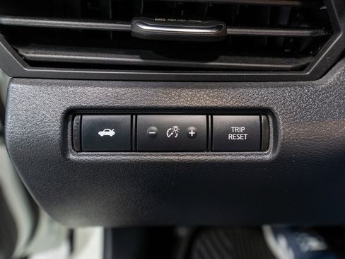 Used 2021 Nissan Altima 2.5 SR image 25