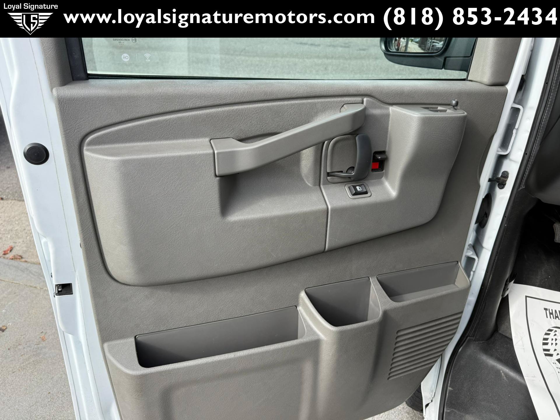 Used 2022 Chevrolet Express 2500 w/ Driver Convenience Package RWD image 23