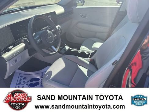 Used 2024 Hyundai Kona Limited image 12