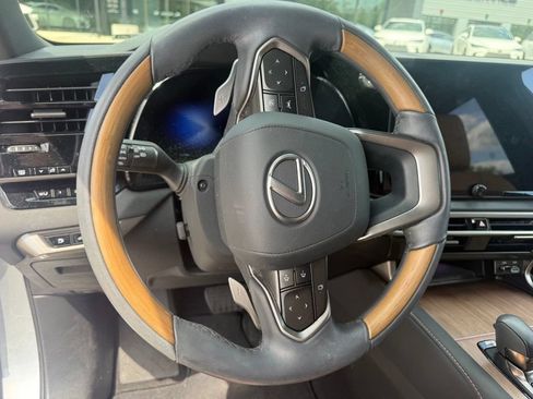 Certified 2025 Lexus RX 350 Premium Plus w/ Convenience Package AWD/4WD image 17