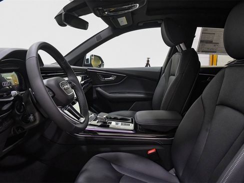 New 2025 Audi Q8 Premium Plus image 33