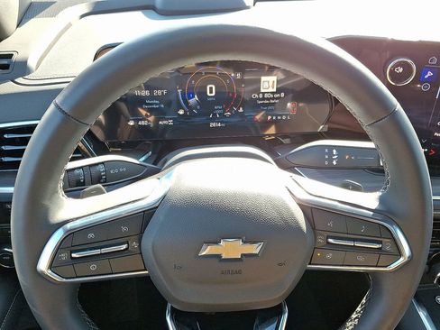 New 2025 Chevrolet Suburban Premier w/ Sun And Tow Package image 17