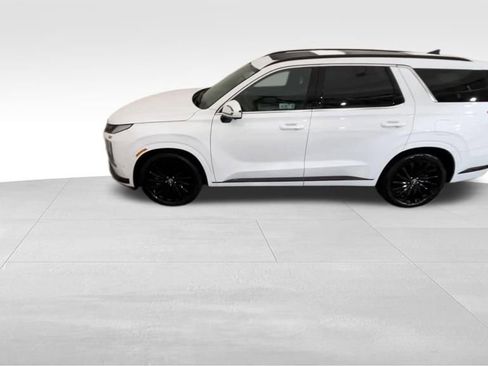 Used 2025 Hyundai Palisade Calligraphy image 5
