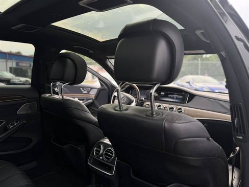 Used 2017 Mercedes-Benz S 550 Sedan image 22