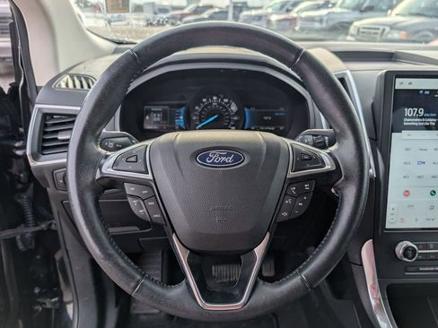 Used 2024 Ford Edge Titanium image 27