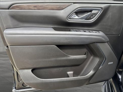 Used 2022 Chevrolet Tahoe LT w/ LT Signature Package image 25