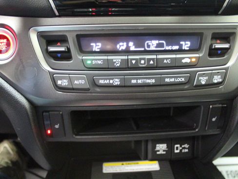 Used 2022 Honda Pilot Special Edition image 17