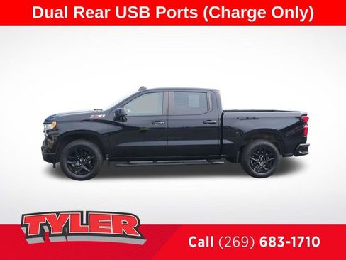 Used 2022 Chevrolet Silverado 1500 RST w/ Z71 Off-Road Package AWD/4WD image 4