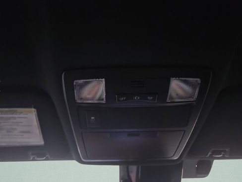 Used 2018 Toyota Tacoma TRD Sport image 26