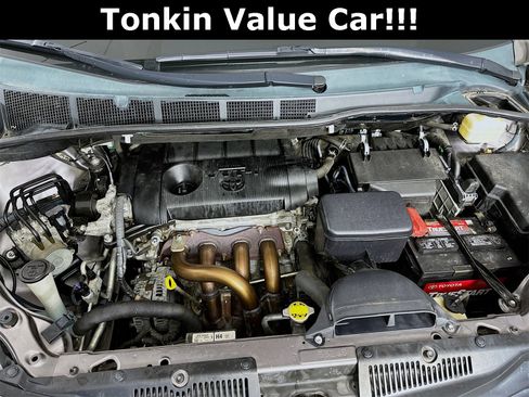 Used 2011 Toyota Sienna image 30