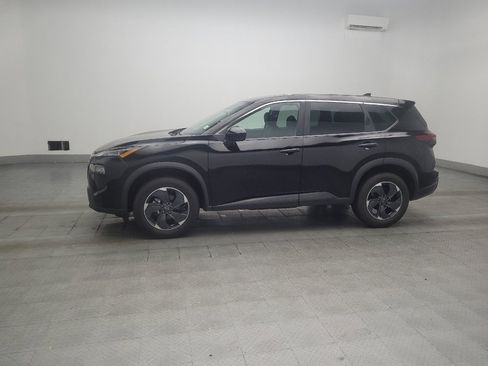 Used 2025 Nissan Rogue SV AWD/4WD image 2