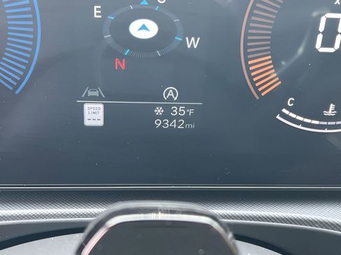 Used 2025 Hyundai Santa Fe XRT image 22