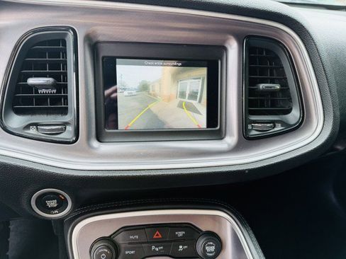 Used 2019 Dodge Challenger GT image 10