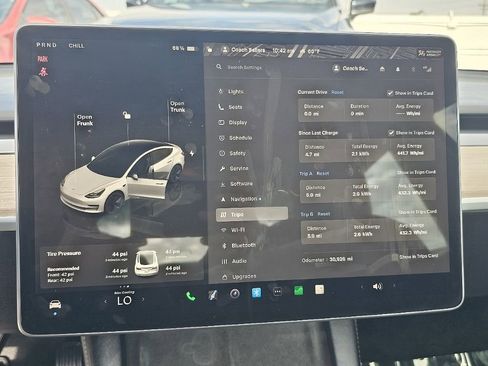 Used 2023 Tesla Model 3 Standard Range image 31