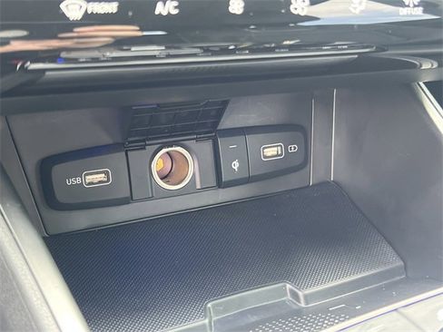 Certified 2023 Hyundai Tucson Limited image 33