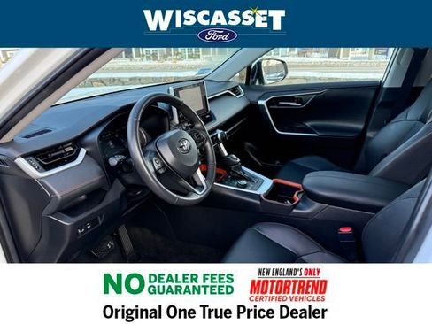 Used 2024 Toyota RAV4 Adventure image 4