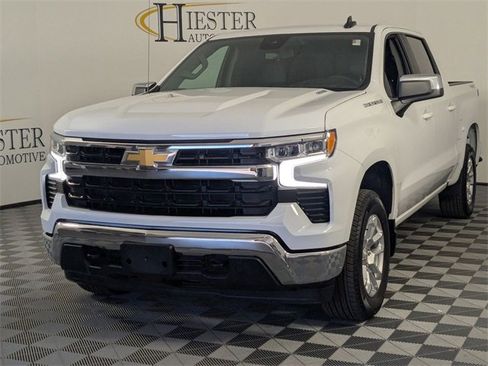 Certified 2025 Chevrolet Silverado 1500 LT w/ Leather Package image 4