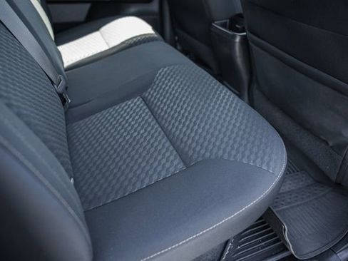 Used 2022 Toyota Tacoma SR5 w/ Trail Edition image 33