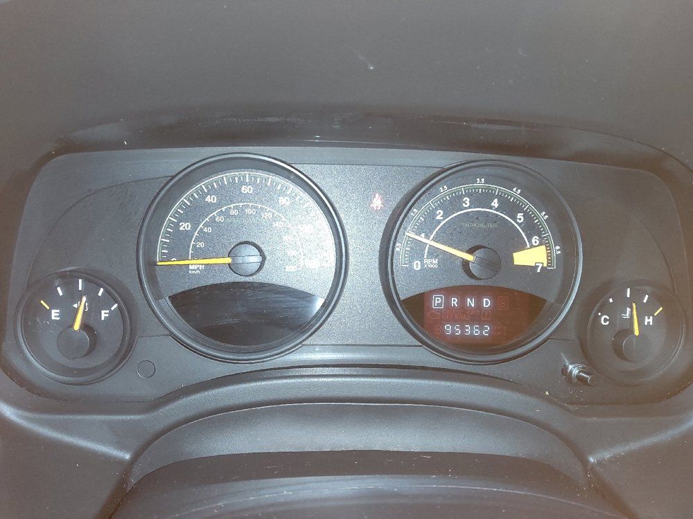 Used 2014 Jeep Compass Sport w/ Power Value Group FWD image 23