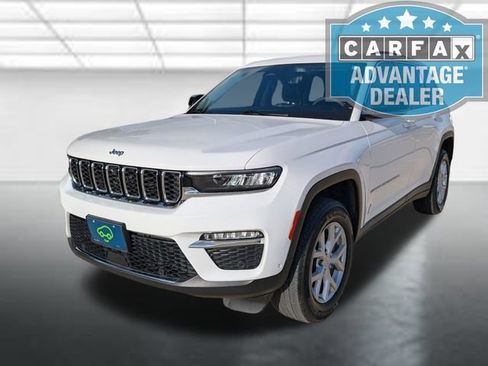 Used 2023 Jeep Grand Cherokee Limited w/ Luxury Tech Group II RWD image 29