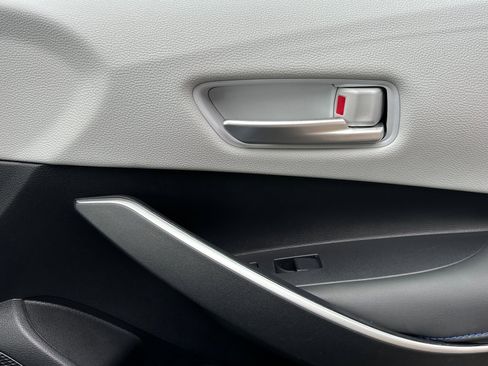 Used 2022 Toyota Corolla SE image 18