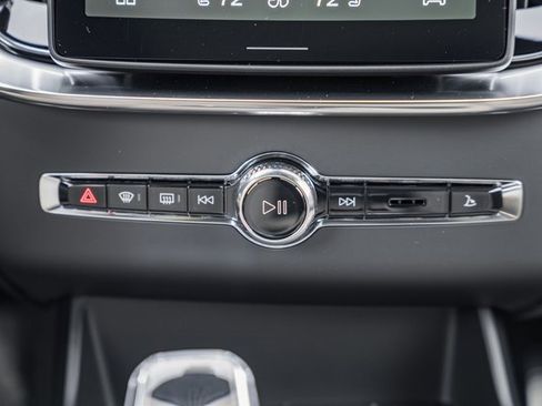 New 2026 Volvo XC90 B6 Plus w/ Protection Package Premier image 23