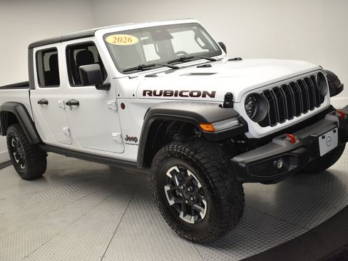 Used 2026 Jeep Gladiator Rubicon AWD/4WD image 3