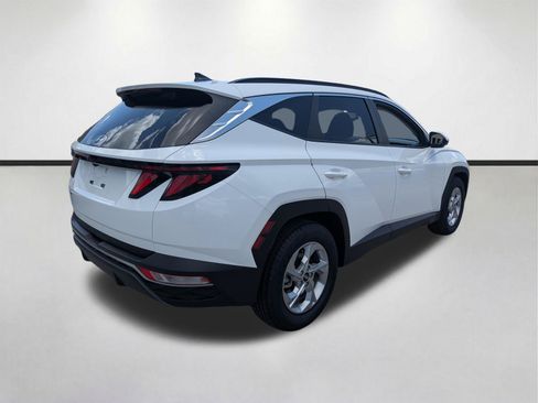 Used 2024 Hyundai Tucson SEL FWD image 3