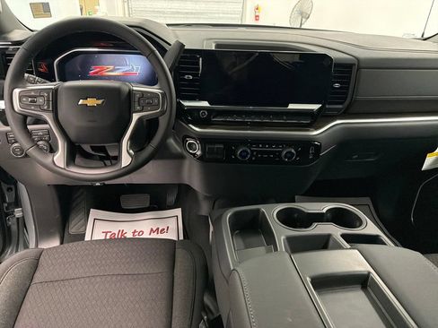 New 2026 Chevrolet Silverado 1500 LT w/ Z71 Off-Road Package AWD/4WD image 14
