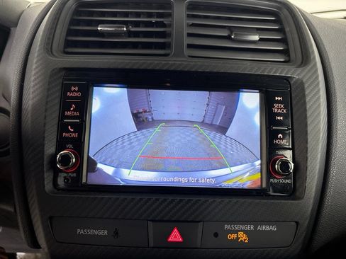 Used 2025 Mitsubishi Outlander Sport ES AWD/4WD image 17
