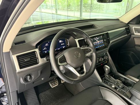 Used 2022 Volkswagen Atlas SEL Premium AWD/4WD image 4
