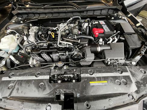 Used 2025 Nissan Altima 2.5 SR image 33