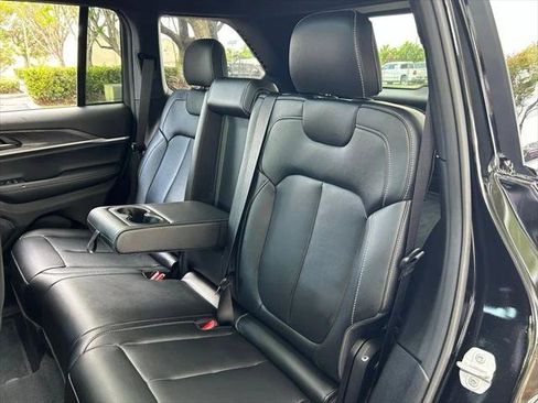 Certified 2025 Jeep Grand Cherokee Limited w/ MOPAR Finishing Package RWD image 43